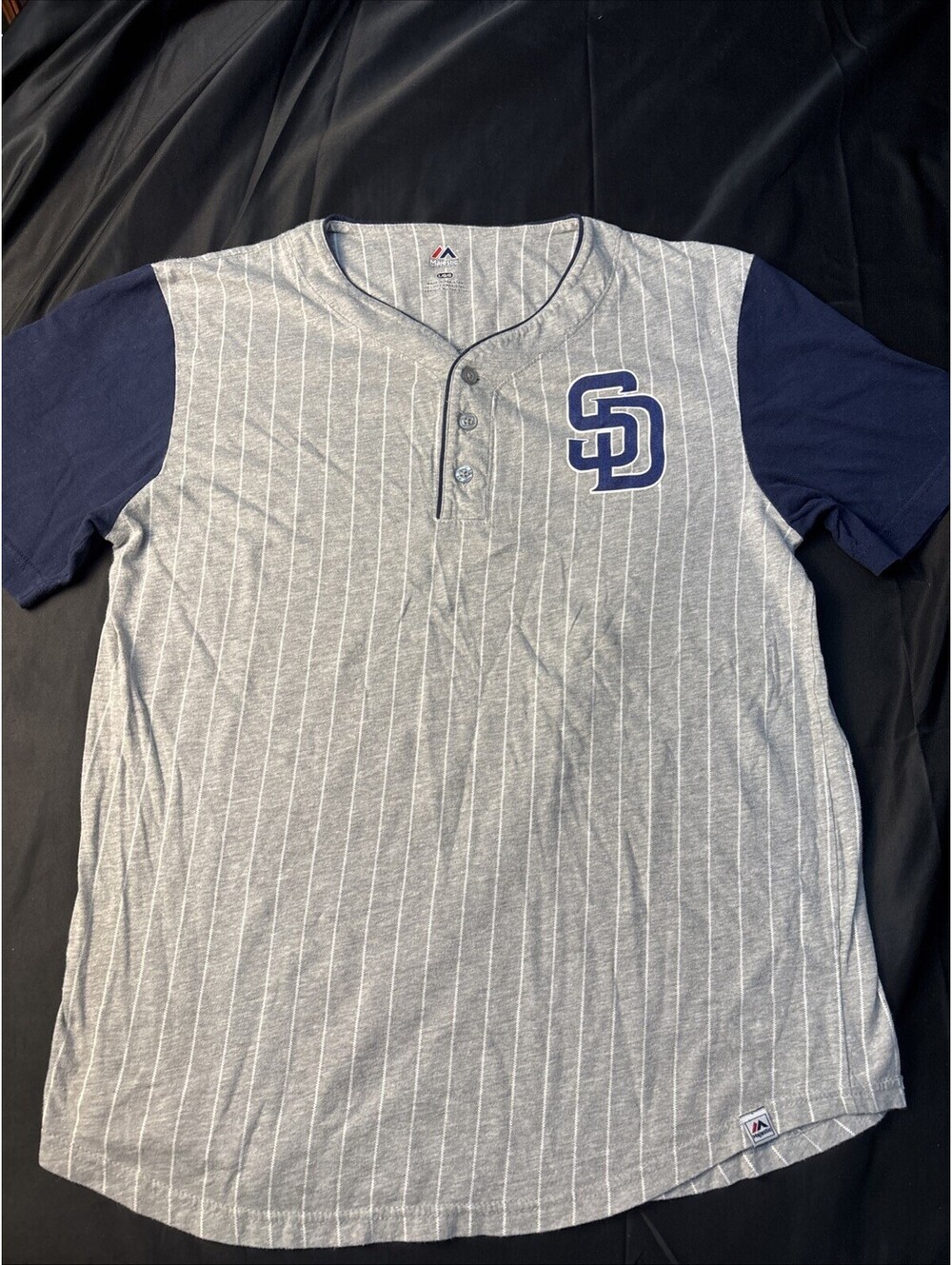 San Diego Chargers Men’s Large Uniform Henley Majestic